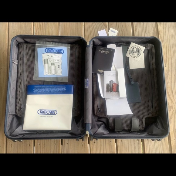 rimowa salsa 21